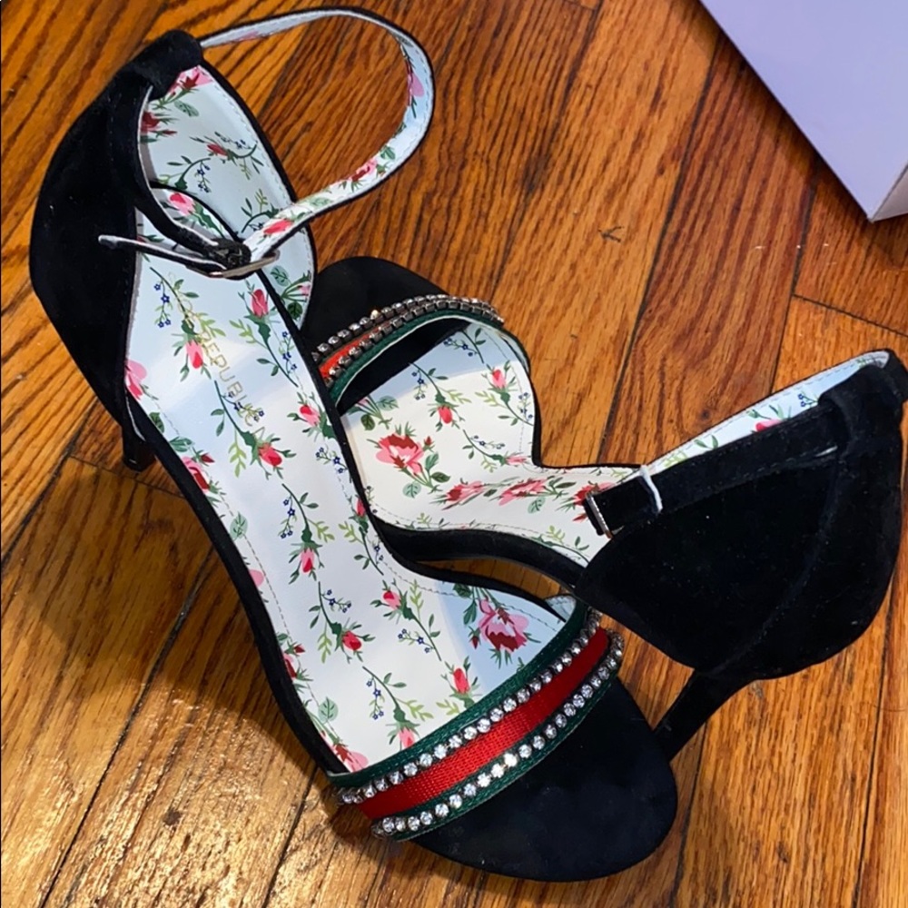 Black velour heel sandals with rhinestones